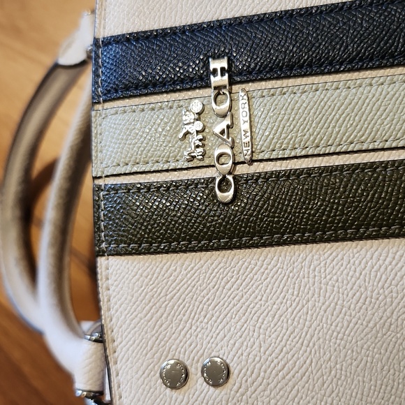 Coach Lillie Carryall with Varsity Stripe - Picture 15 of 16